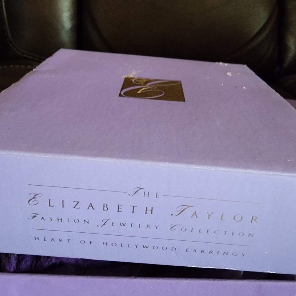Vintage Elizabeth Taylor Collection By Avon Earrings